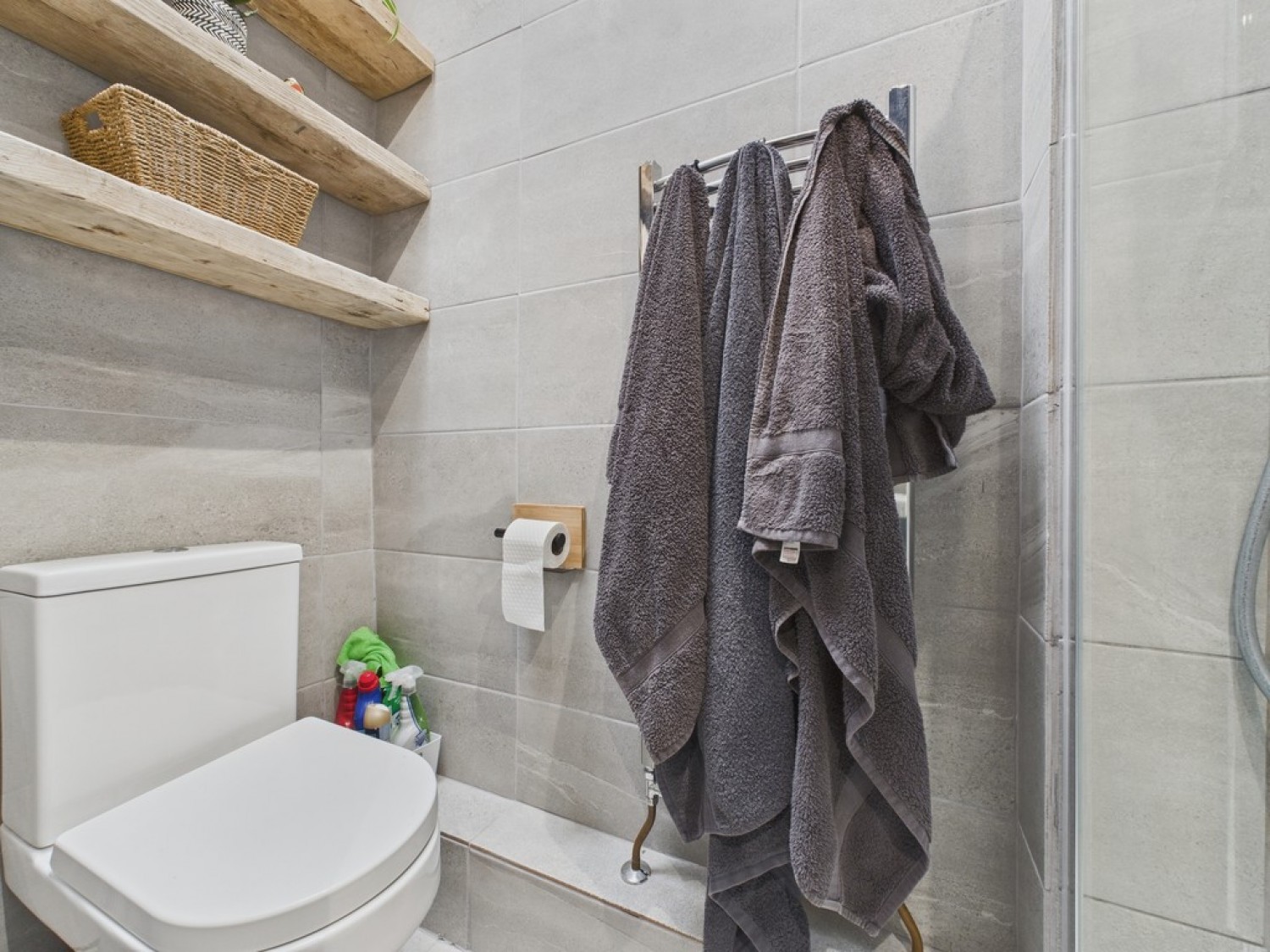 Front Street, Treeton