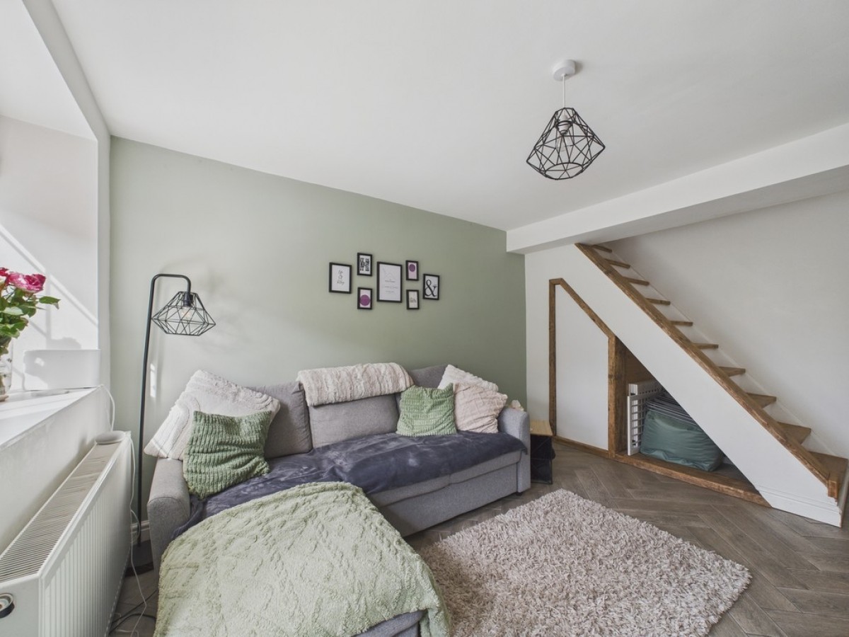 Front Street, Treeton