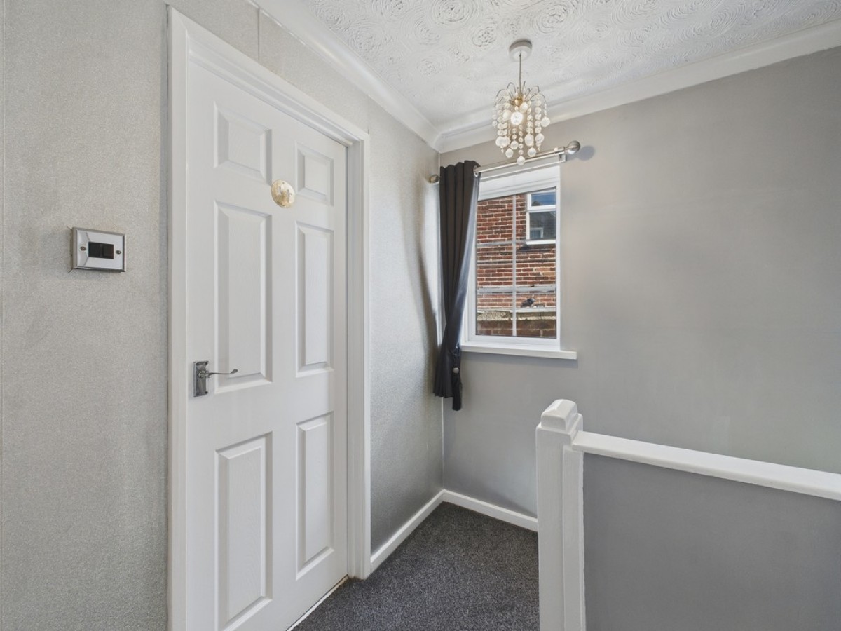 Saville Road, Whiston