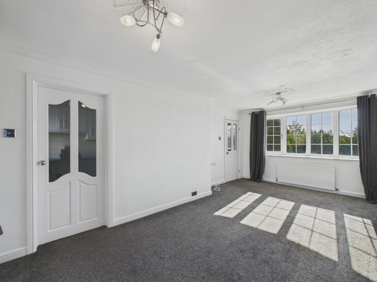 Saville Road, Whiston