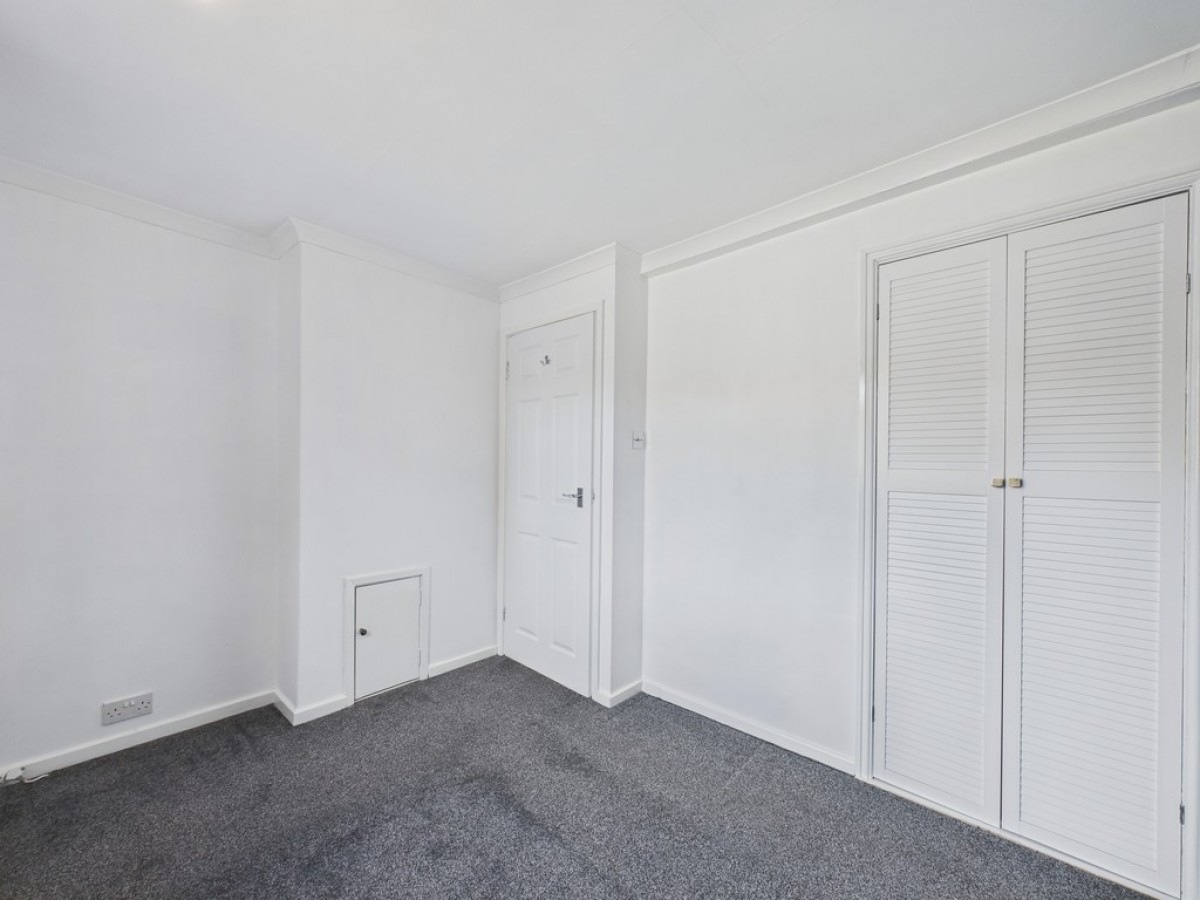 Saville Road, Whiston