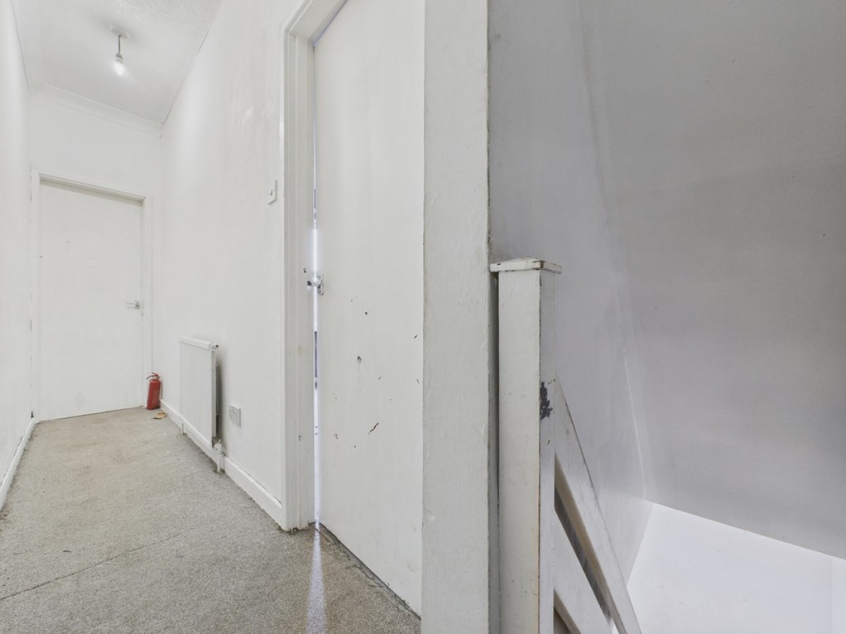 Cross Street, Goldthorpe