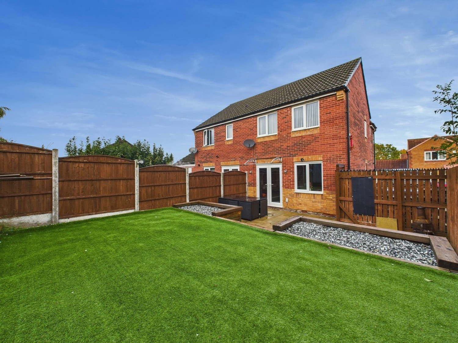 Masefield Avenue, Holmewood
