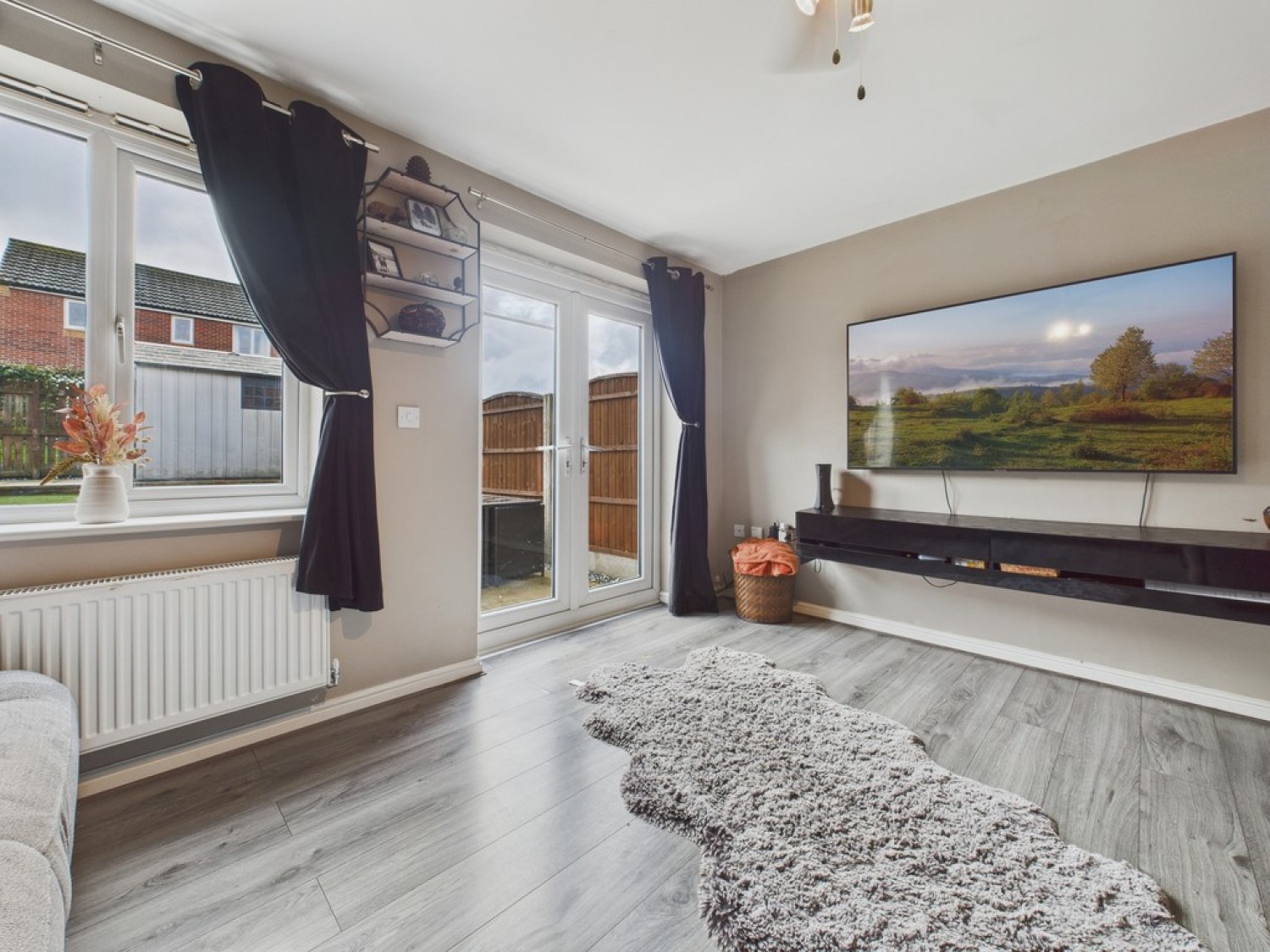 Masefield Avenue, Holmewood