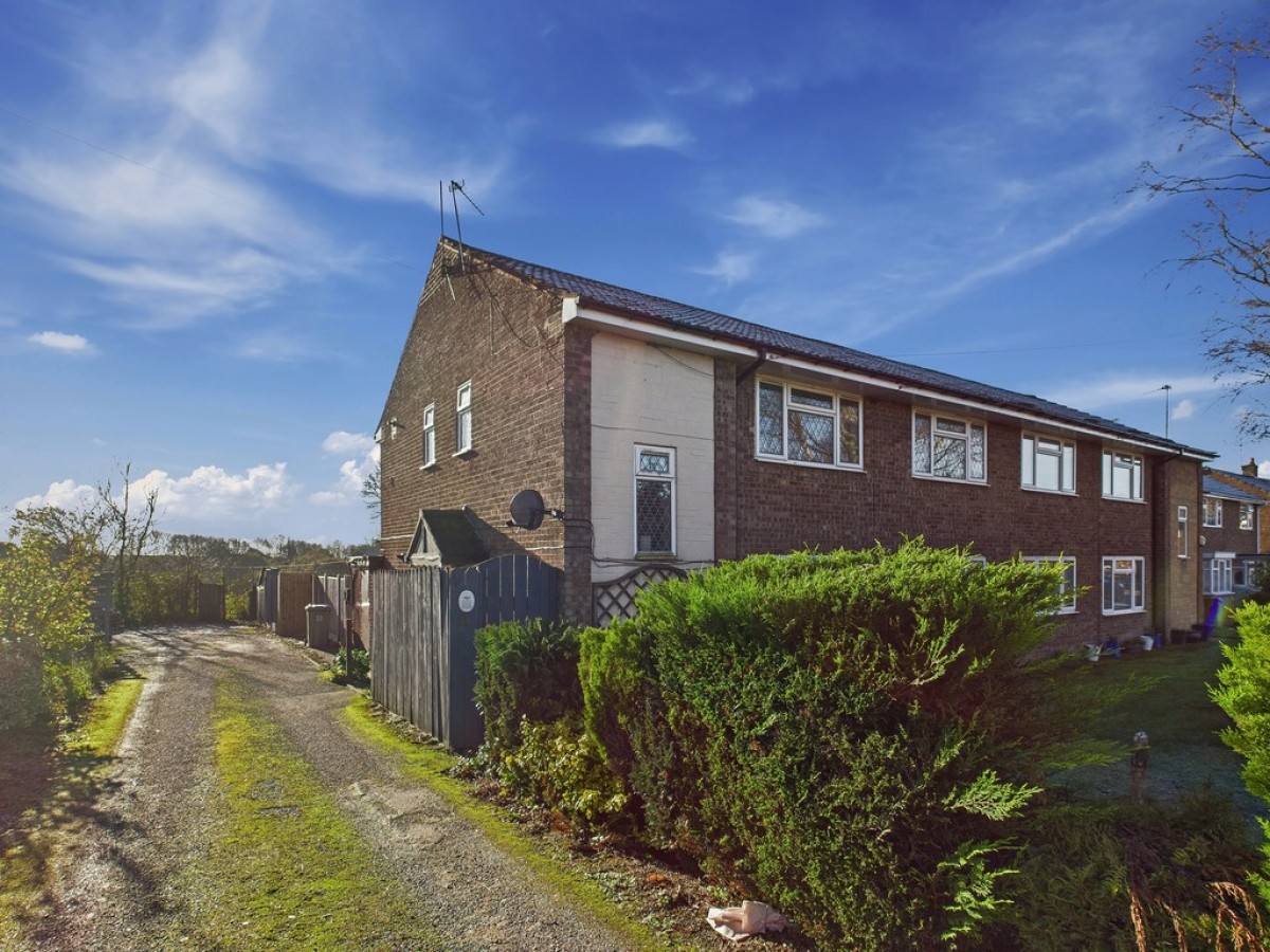 St Thomas's Close, Tibshelf