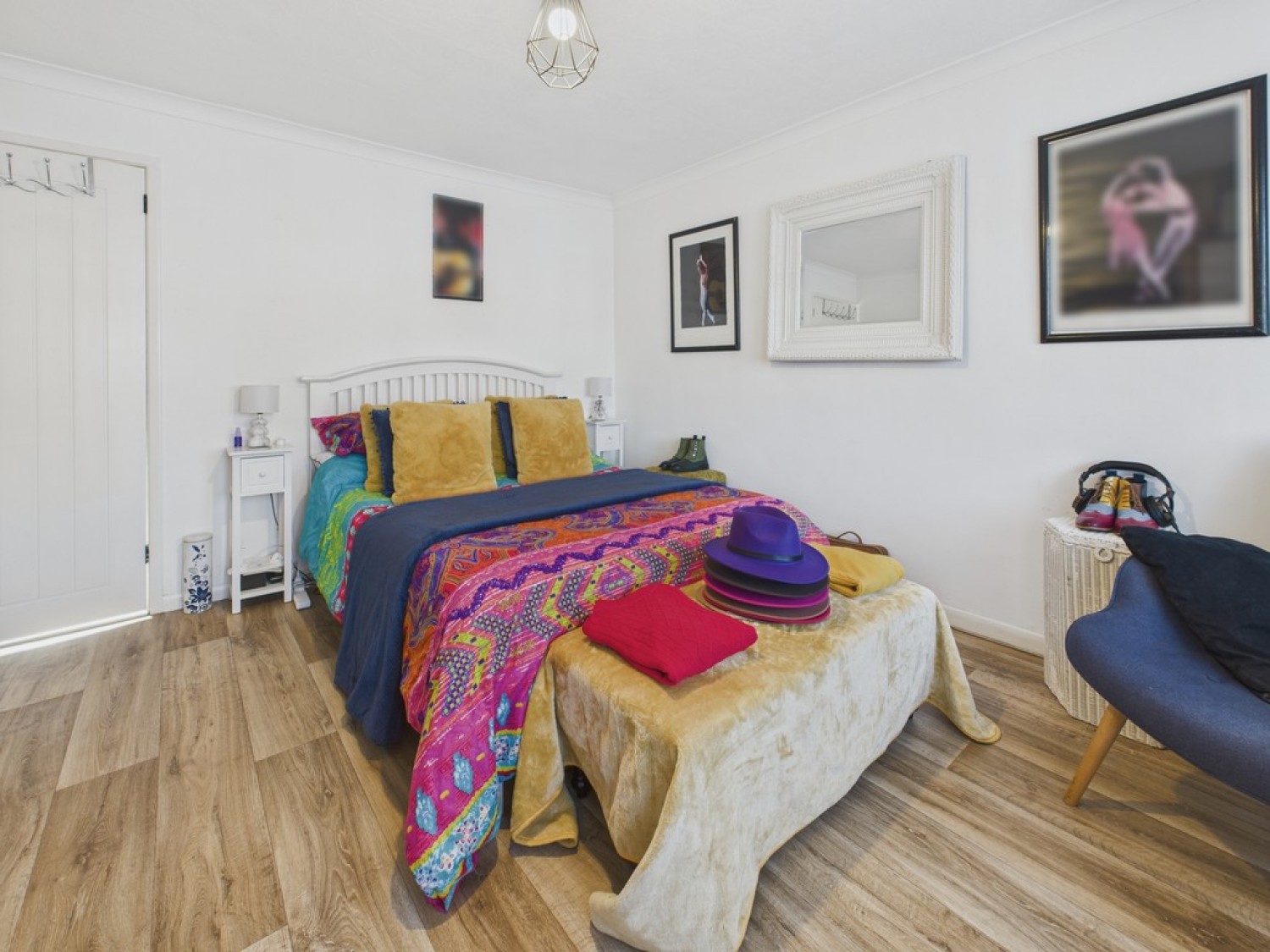 2 bedroom Flat for Sale St Thomas's Close, Tibshelf