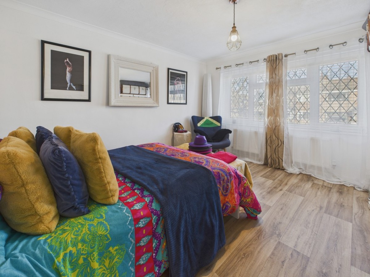 St Thomas's Close, Tibshelf