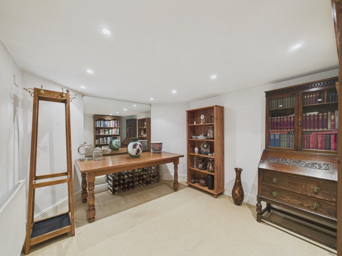 New Road, Staincross