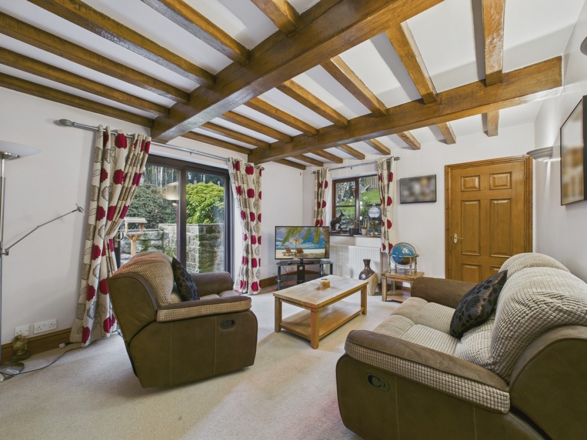 New Road, Staincross