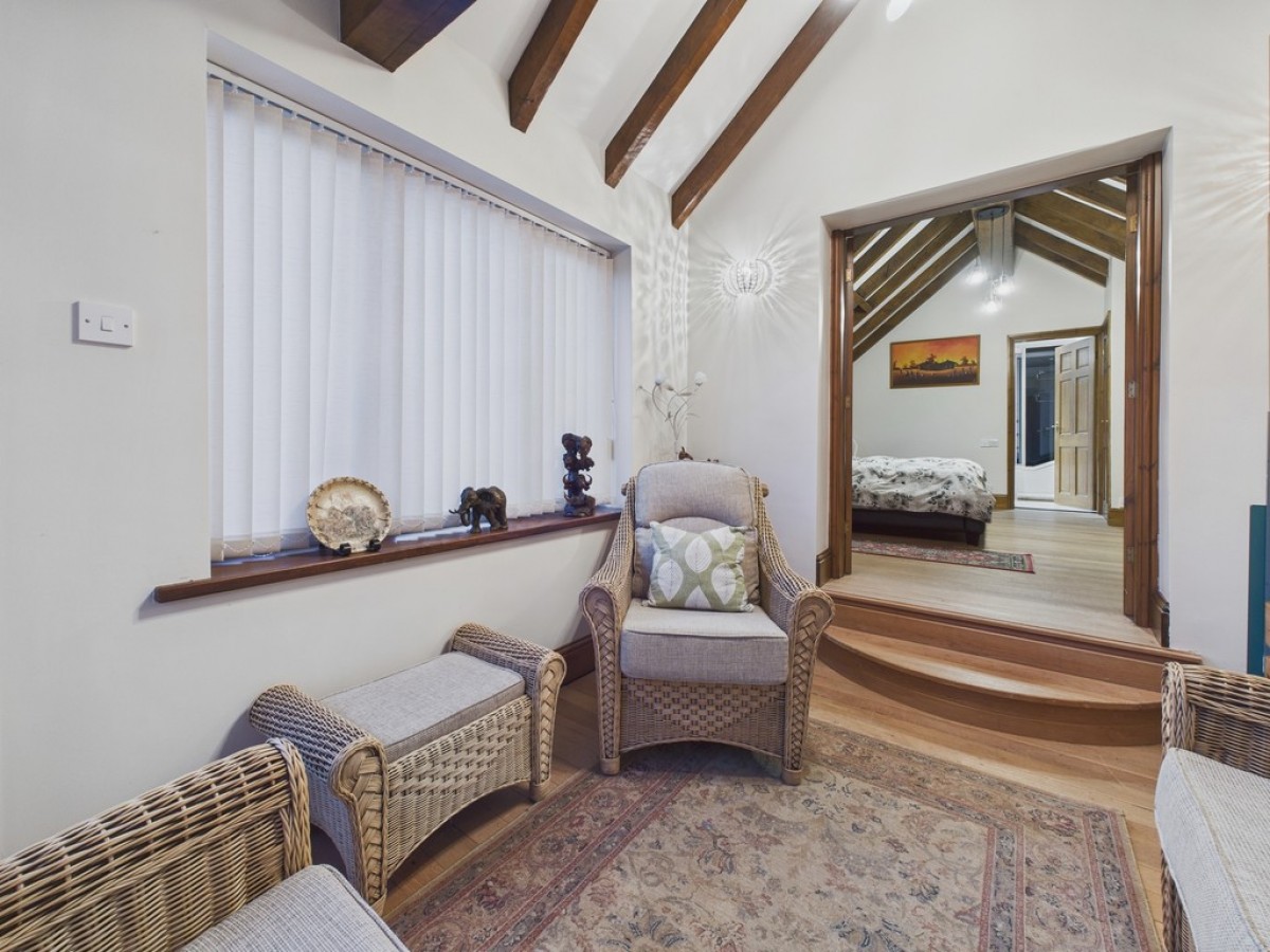 New Road, Staincross