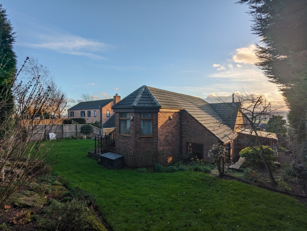 New Road, Staincross