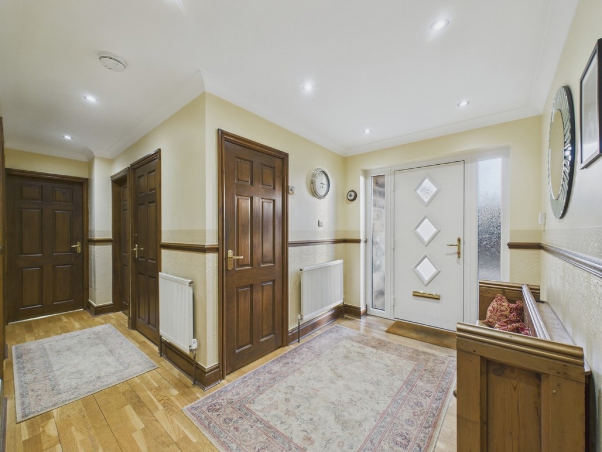 New Road, Staincross