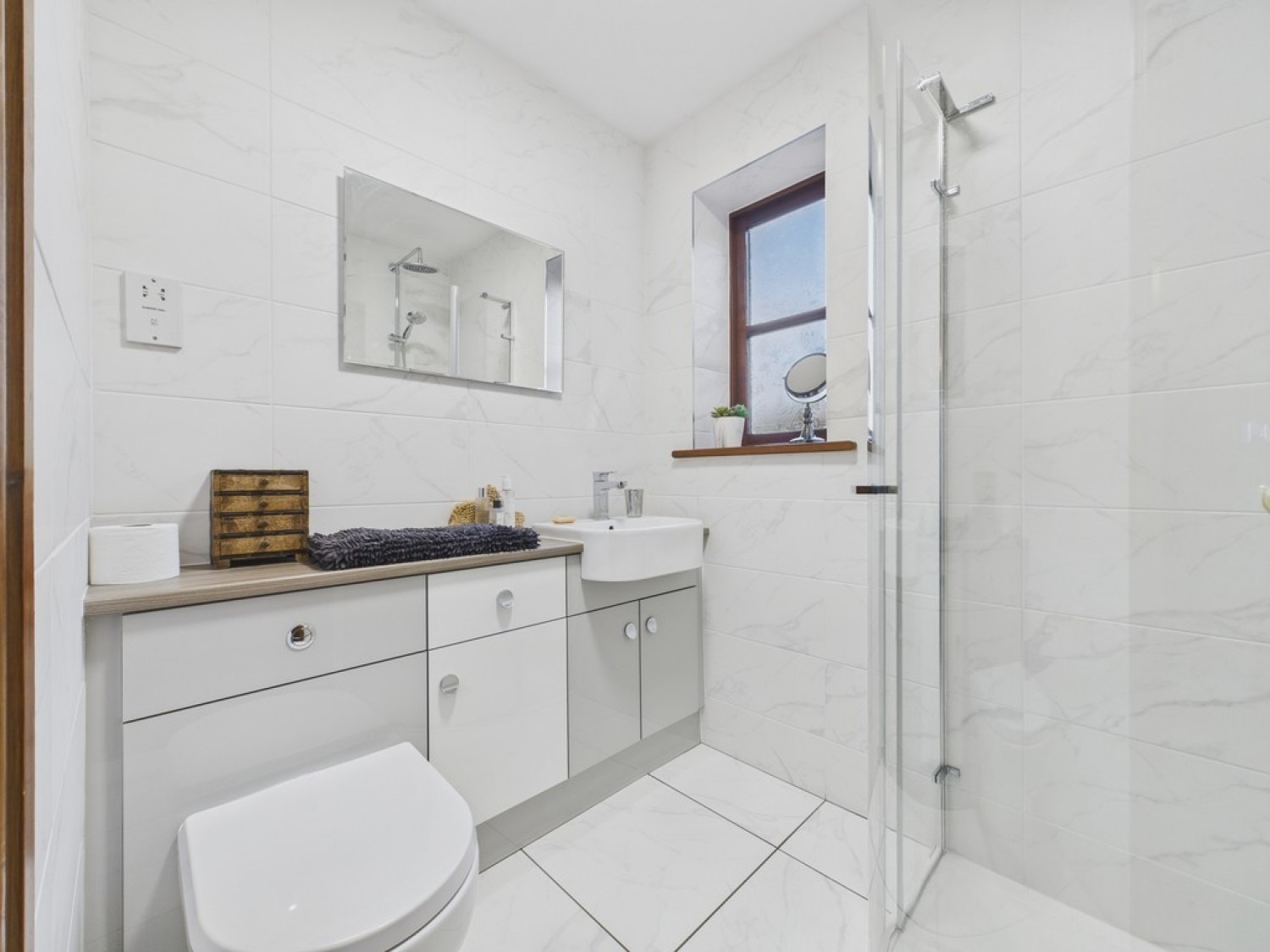 New Road, Staincross