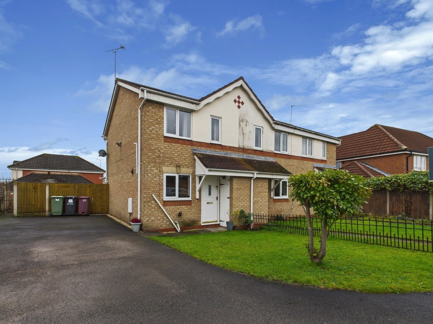 Old Quarry Close, Barborough Links