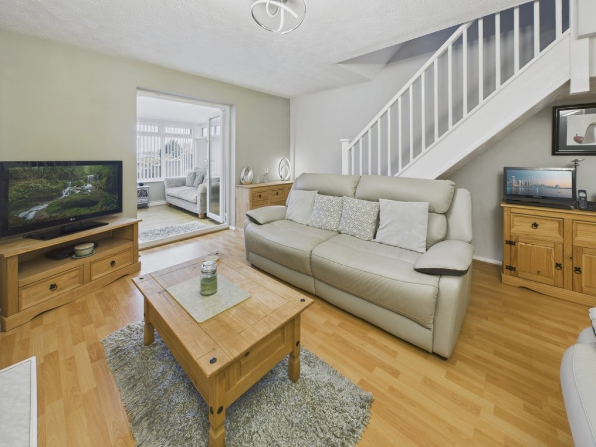 Old Quarry Close, Barborough Links