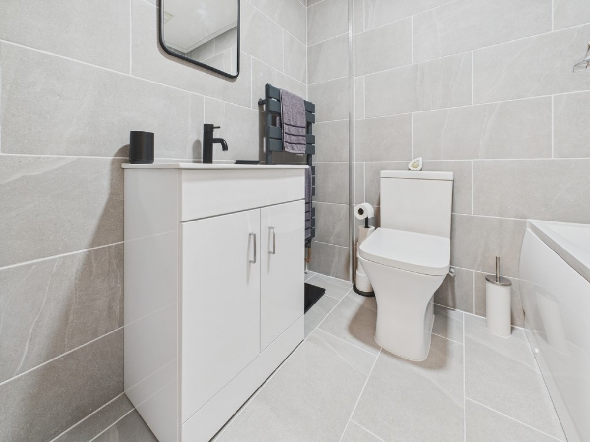 Old Quarry Close, Barborough Links