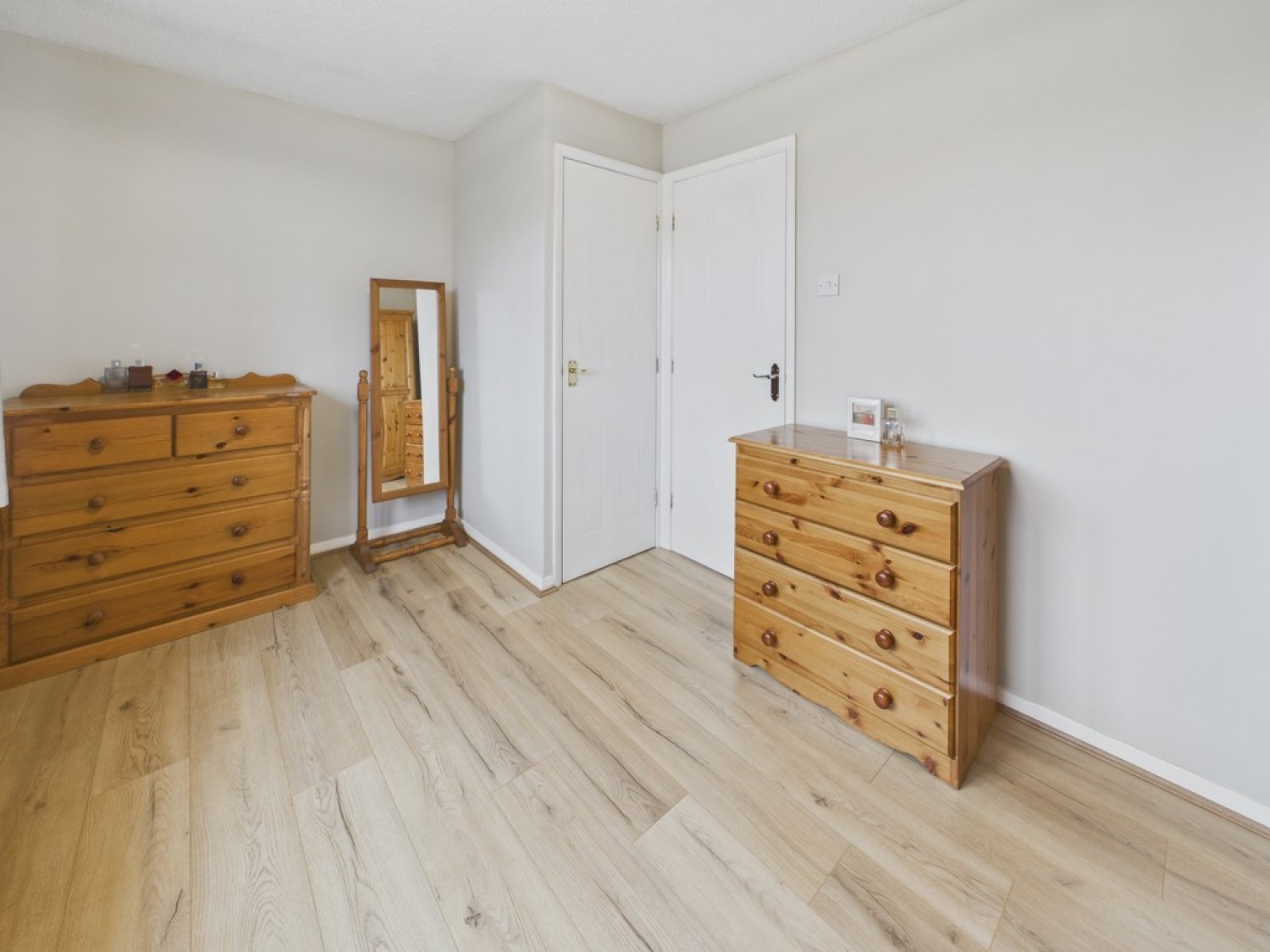 Old Quarry Close, Barborough Links