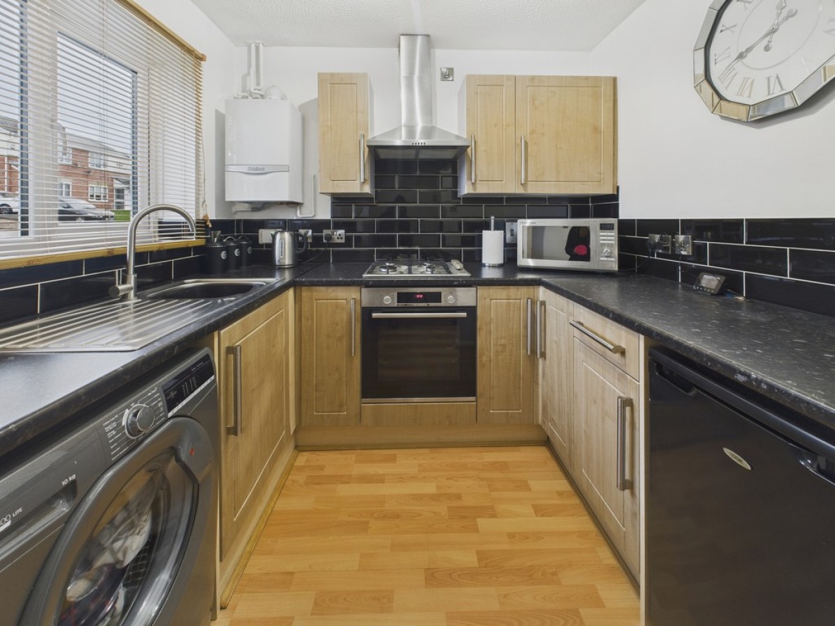 Old Quarry Close, Barborough Links