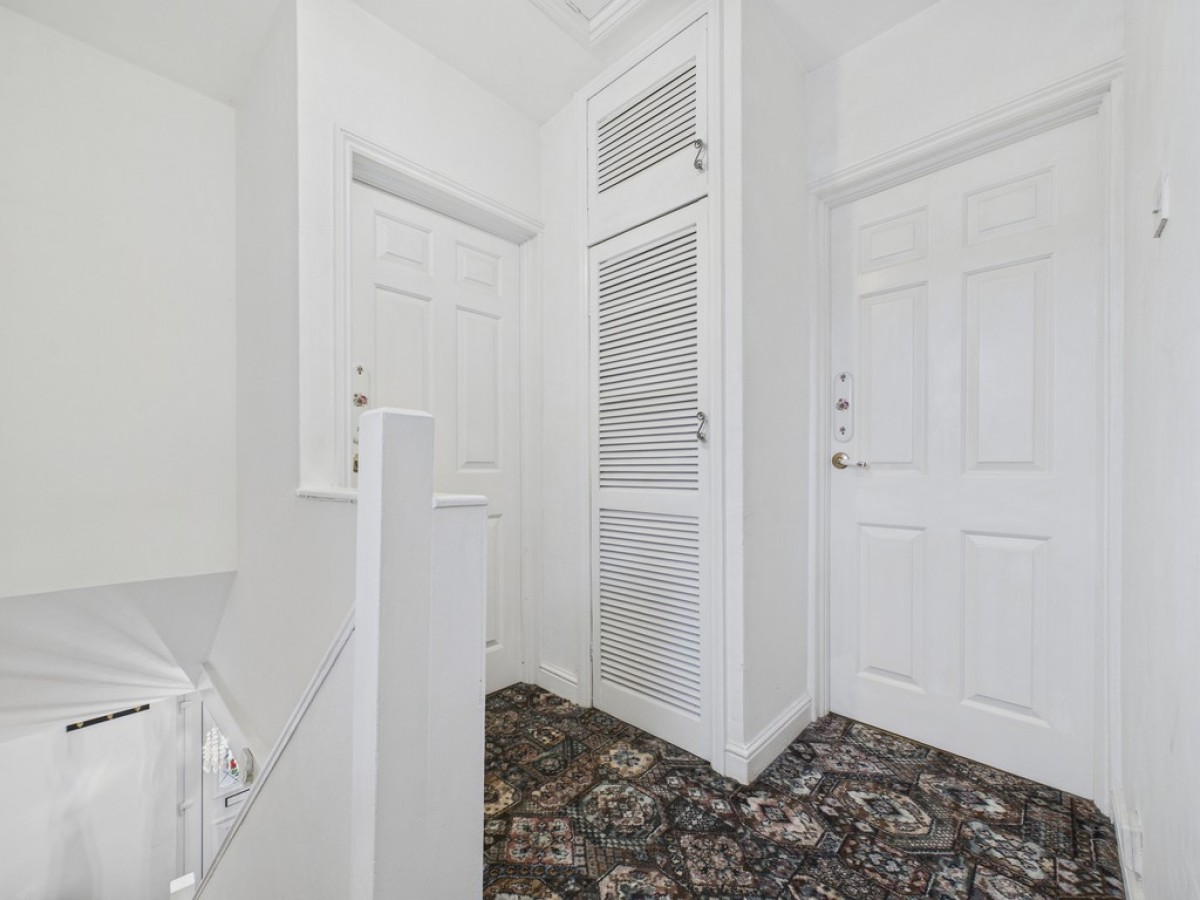 Burntwood Crescent, Treeton