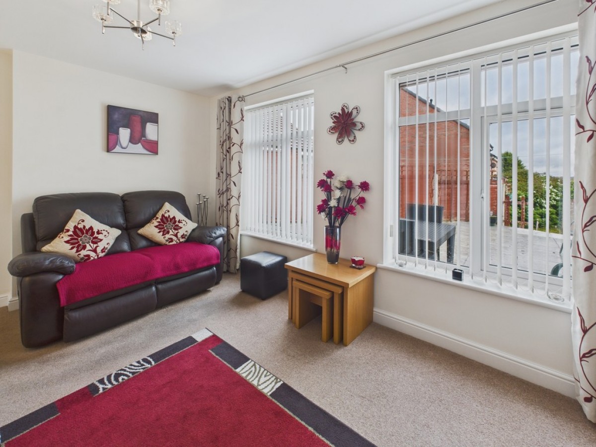 Highfield Avenue, Langwith