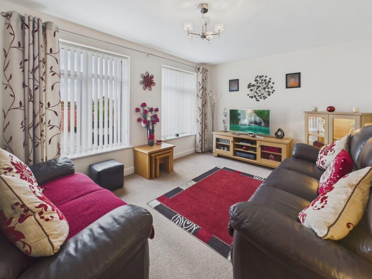 Highfield Avenue, Langwith