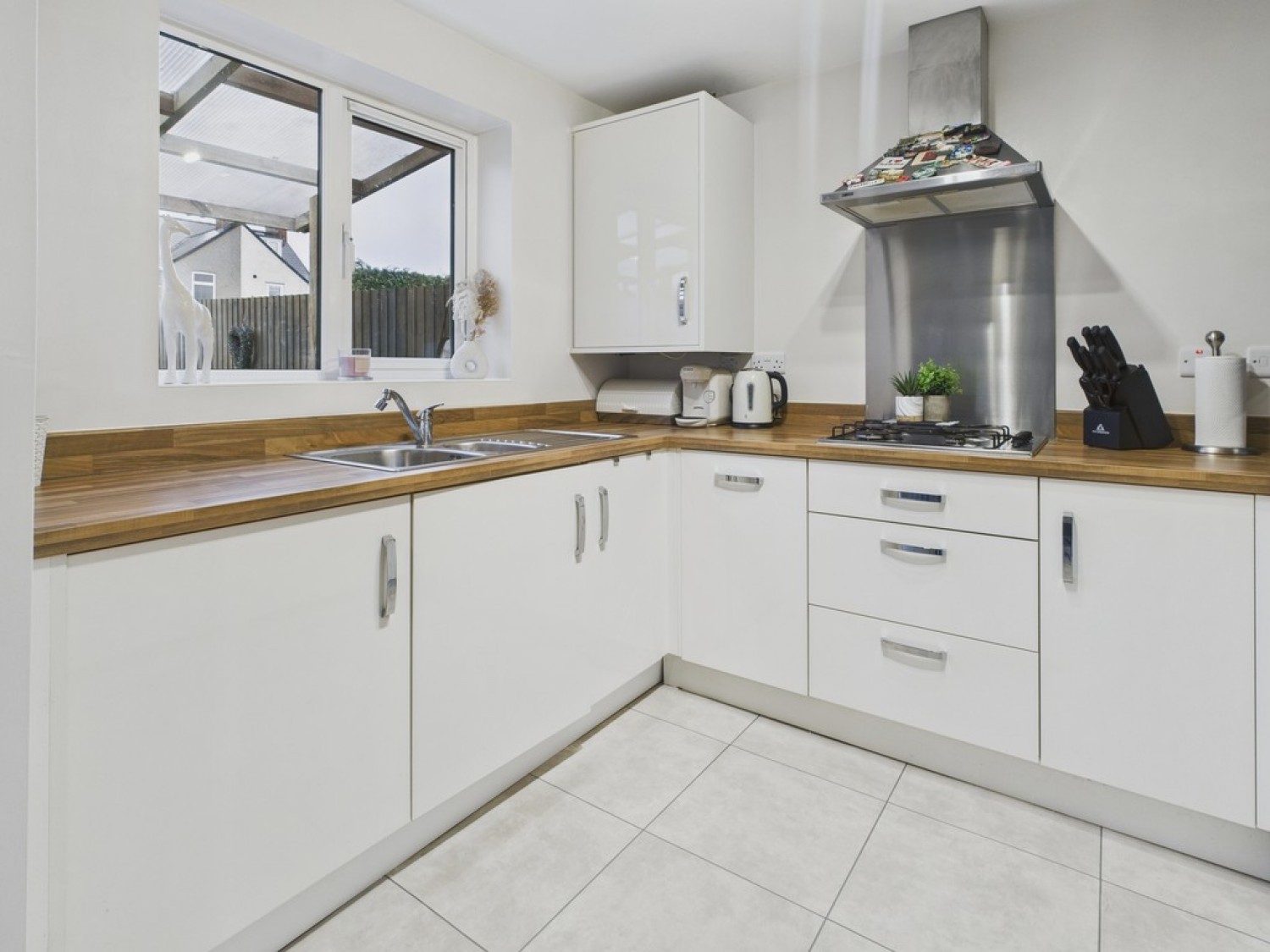 3 bedroom House in Manor House Court, Stonegravels, Chesterfield