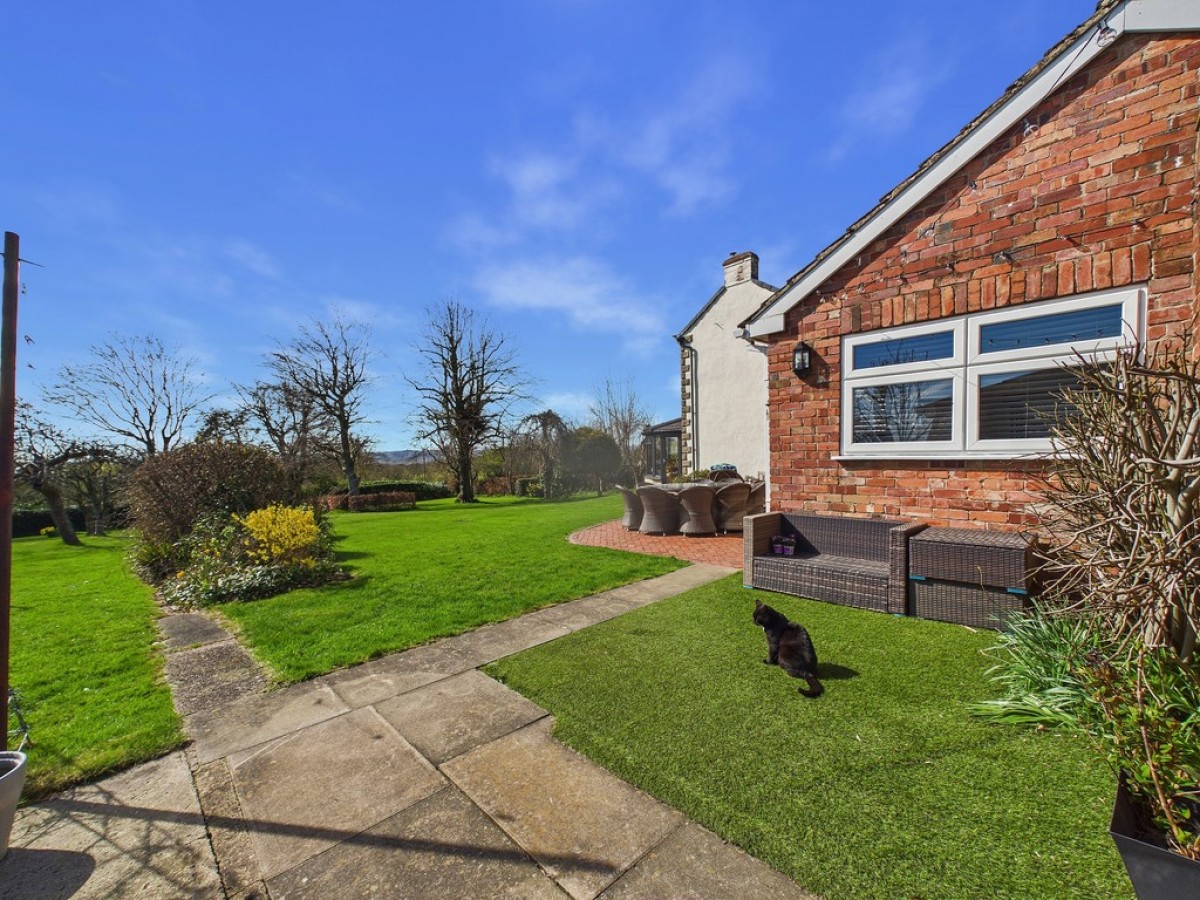 Hardwick Lane, Aston