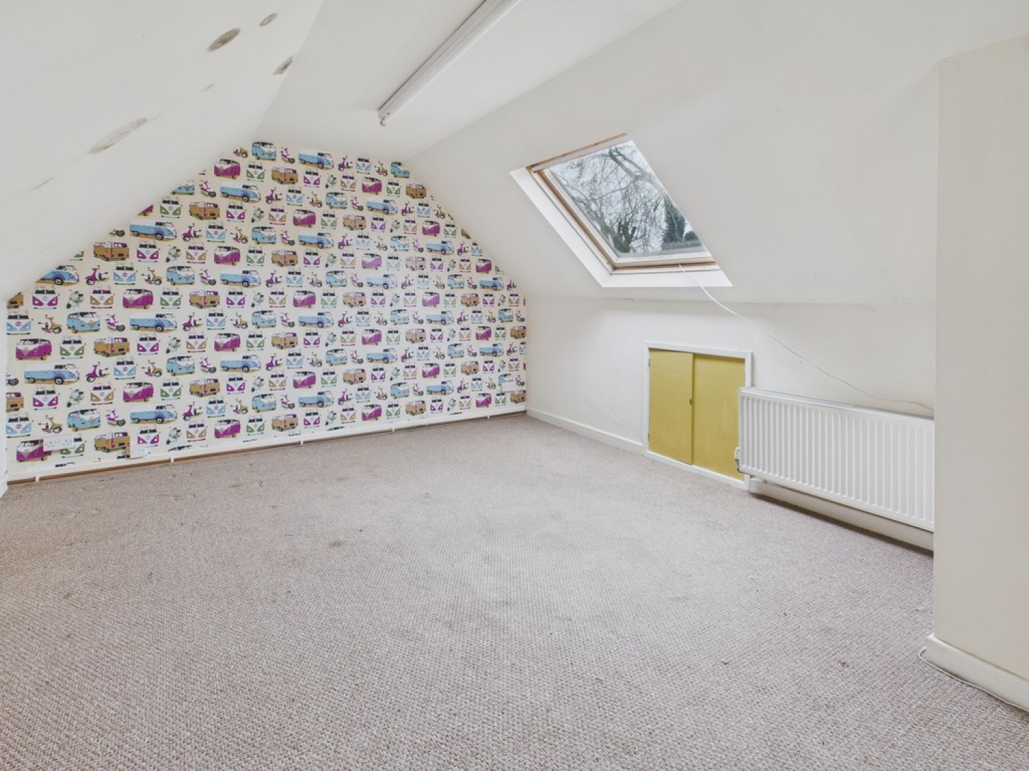 4 bedroom Bungalow in The Bungalows, Barlborough Road, Clowne