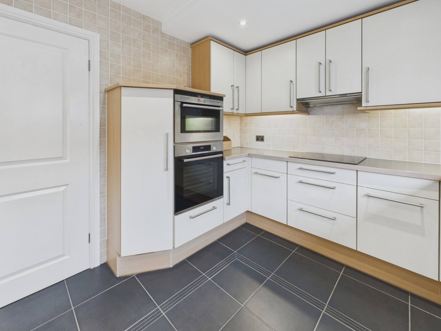 2 bedroom Bungalow for Sale Barholme Close, Upper Newbold, Chesterfield