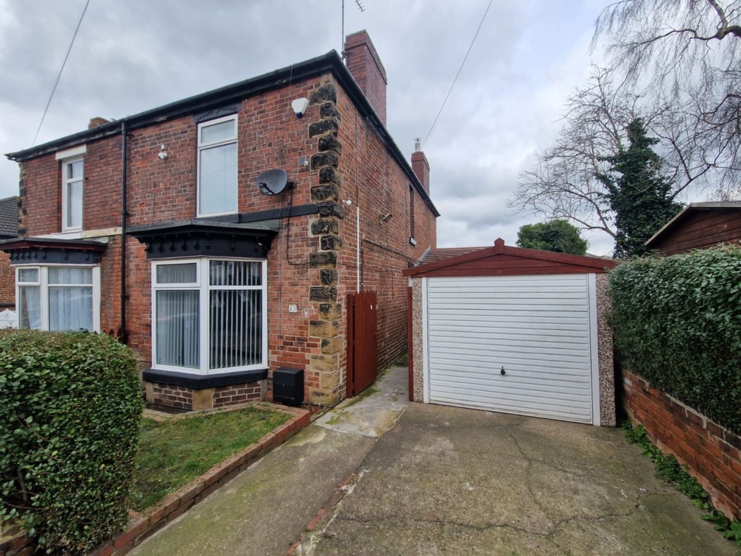 4 bedroom House for Sale Broom Terrace, Broom