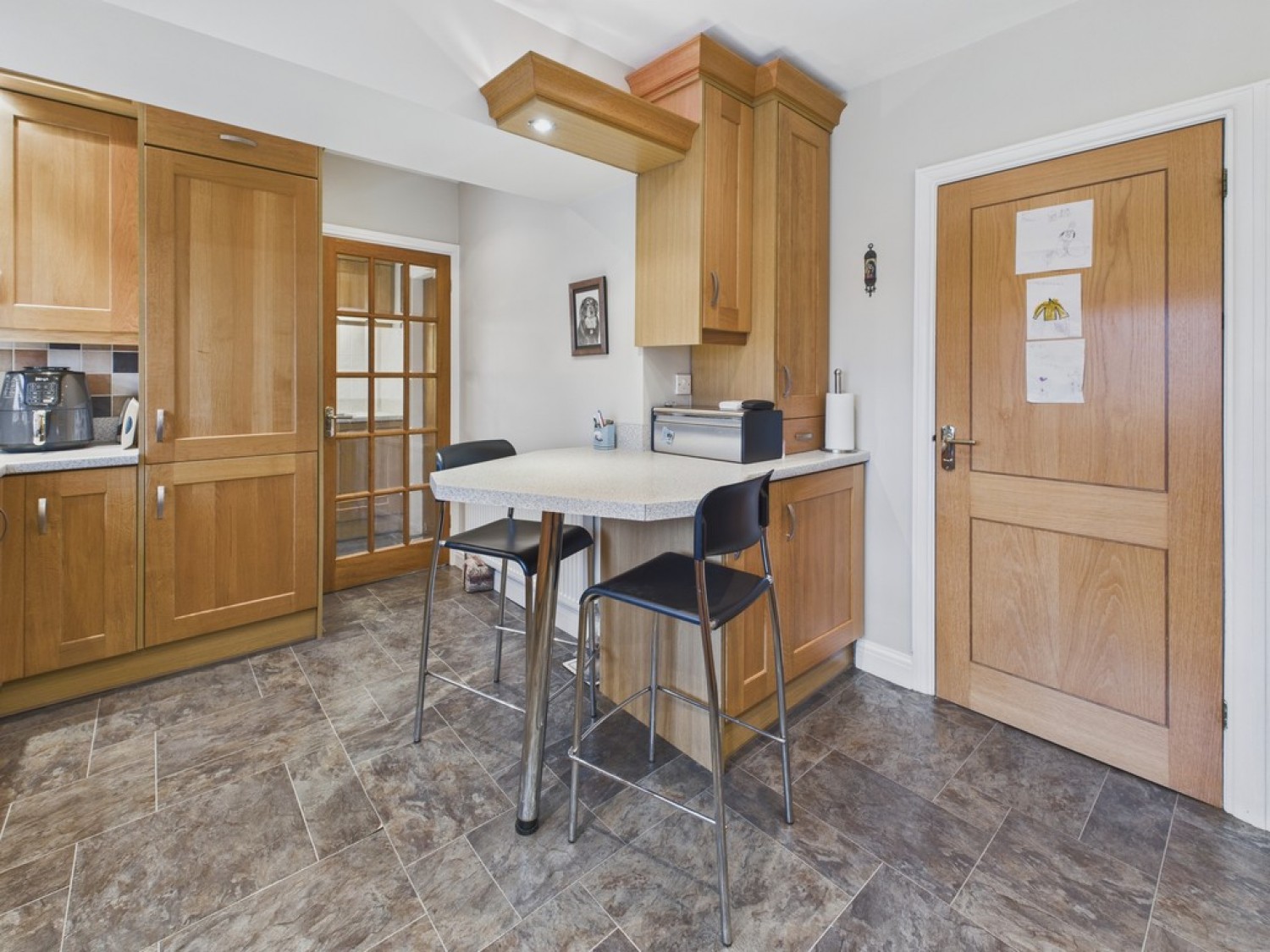 4 bedroom House in Highfield Avenue, Chesterfield