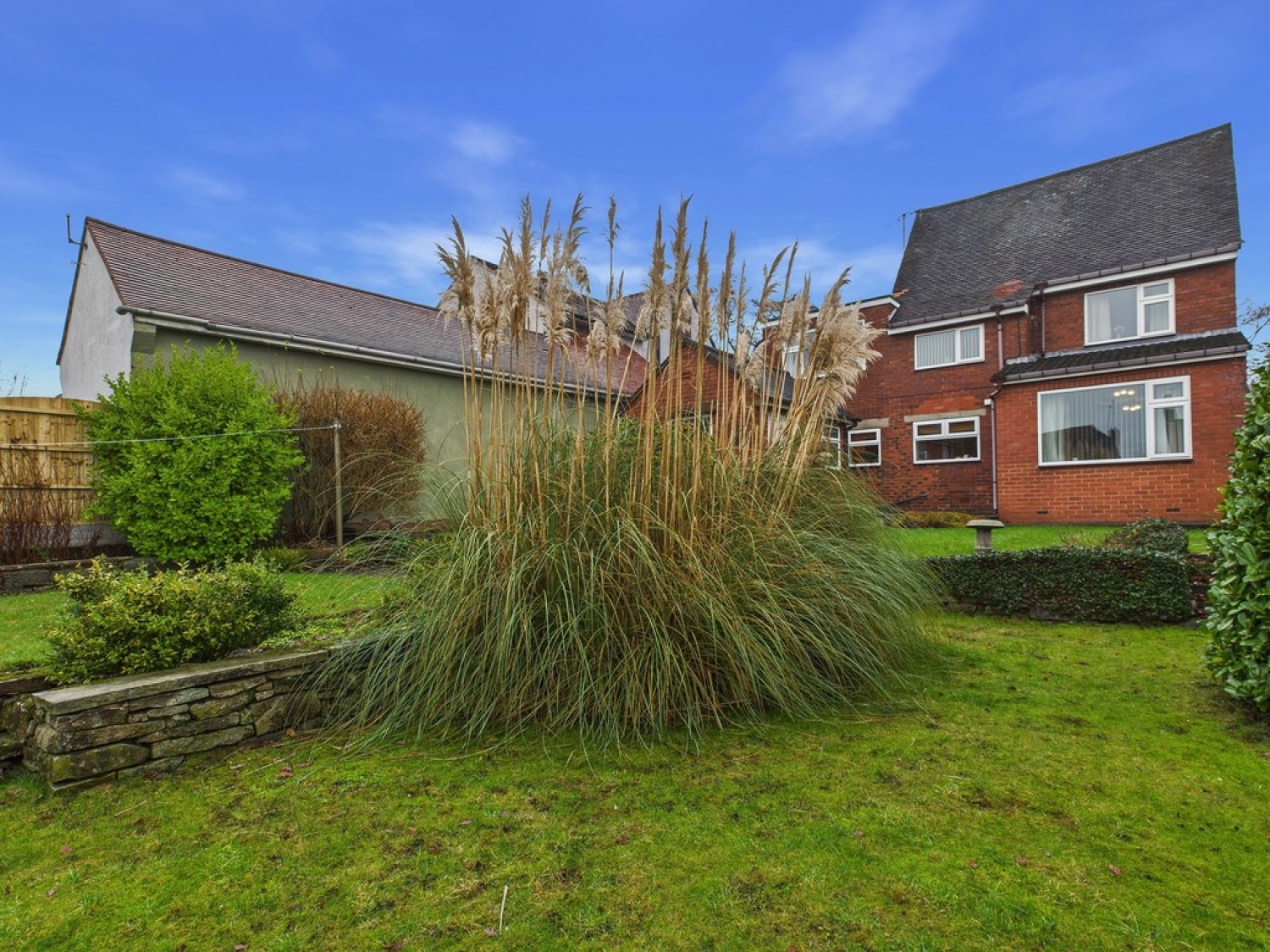 4 bedroom House in Highfield Avenue, Chesterfield