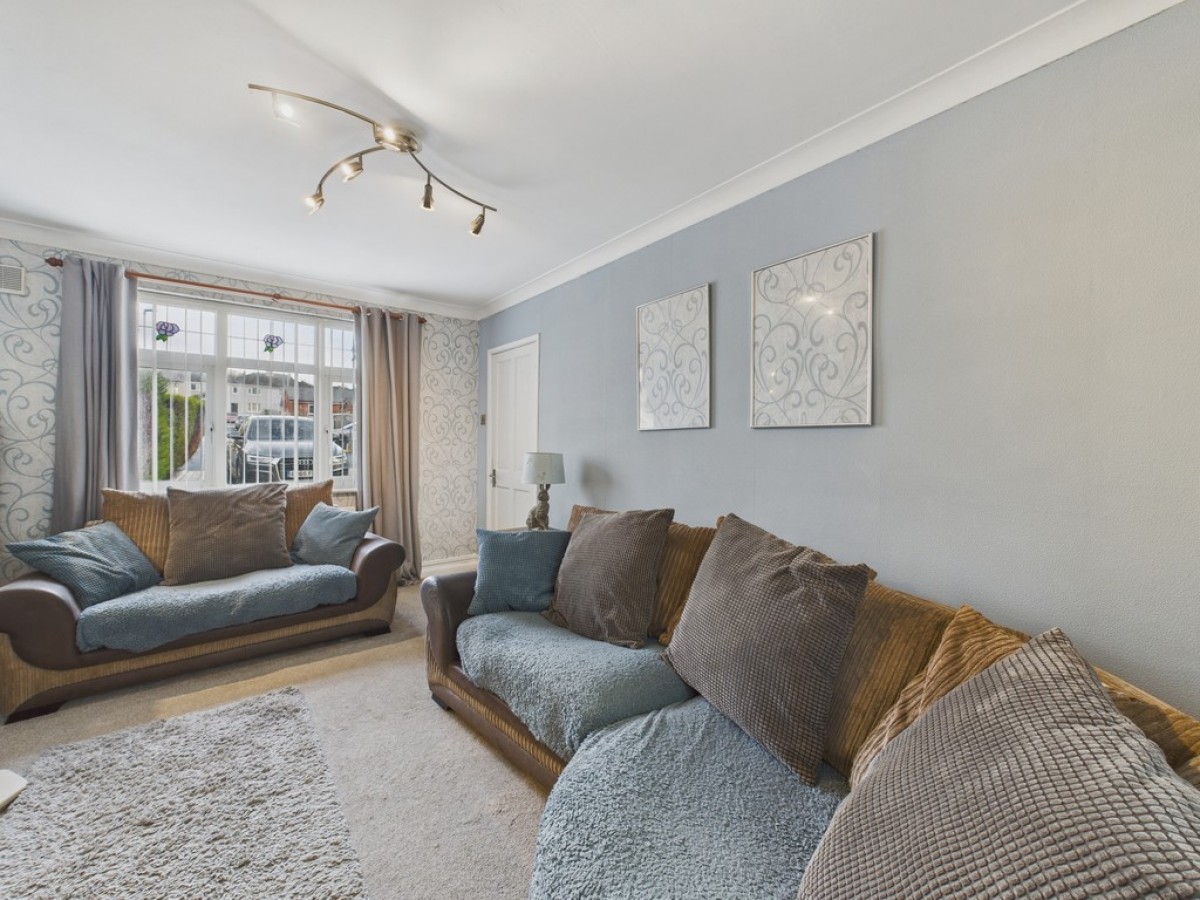 Arundel Crescent , Treeton