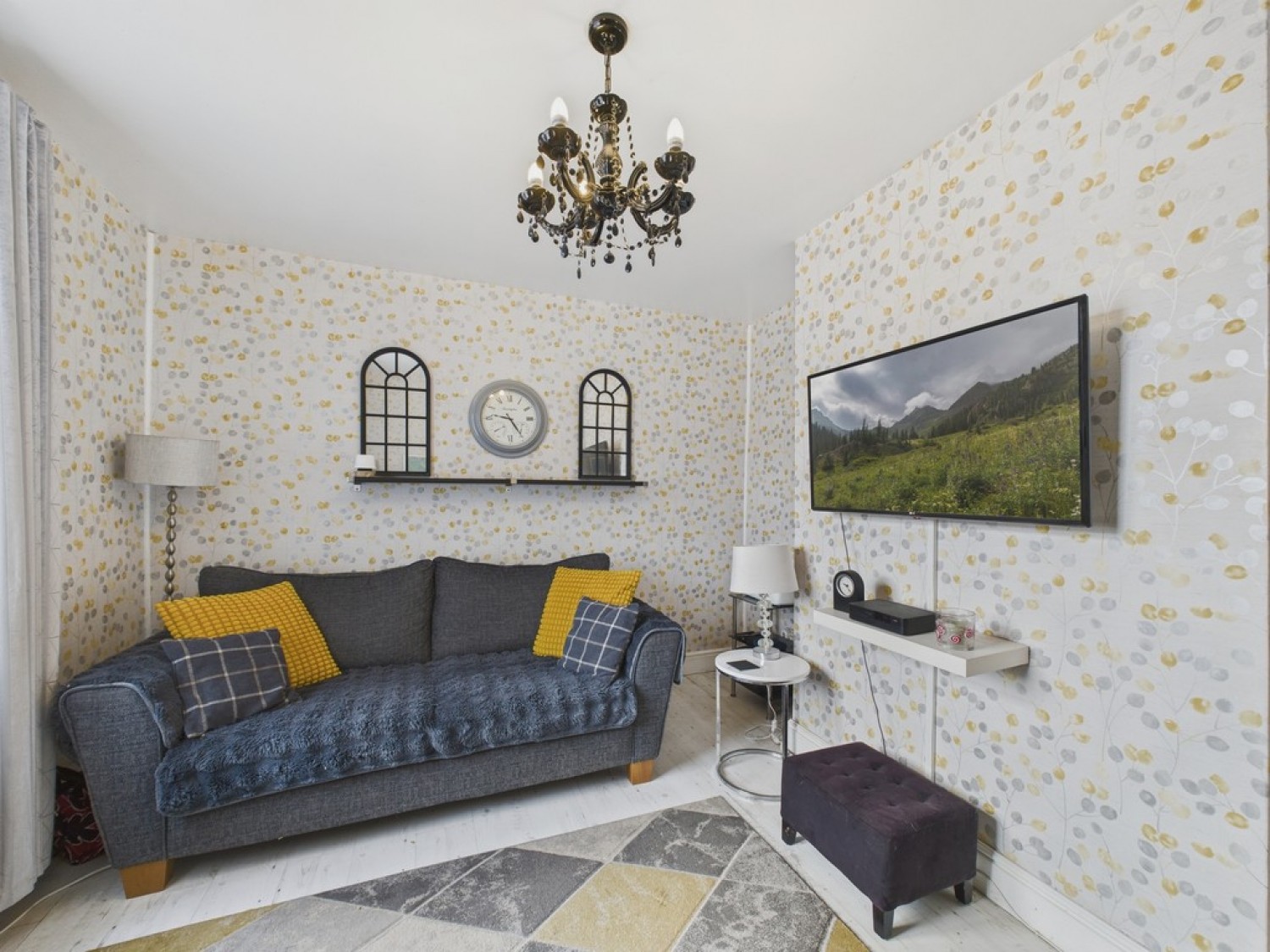 3 bedroom House in Arundel Crescent , Treeton