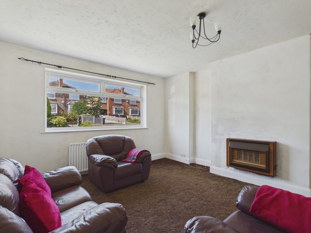 Sandringham Avenue, Whiston