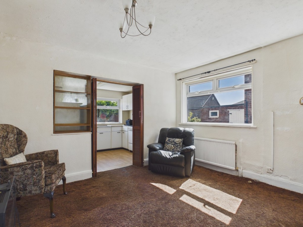 Sandringham Avenue, Whiston