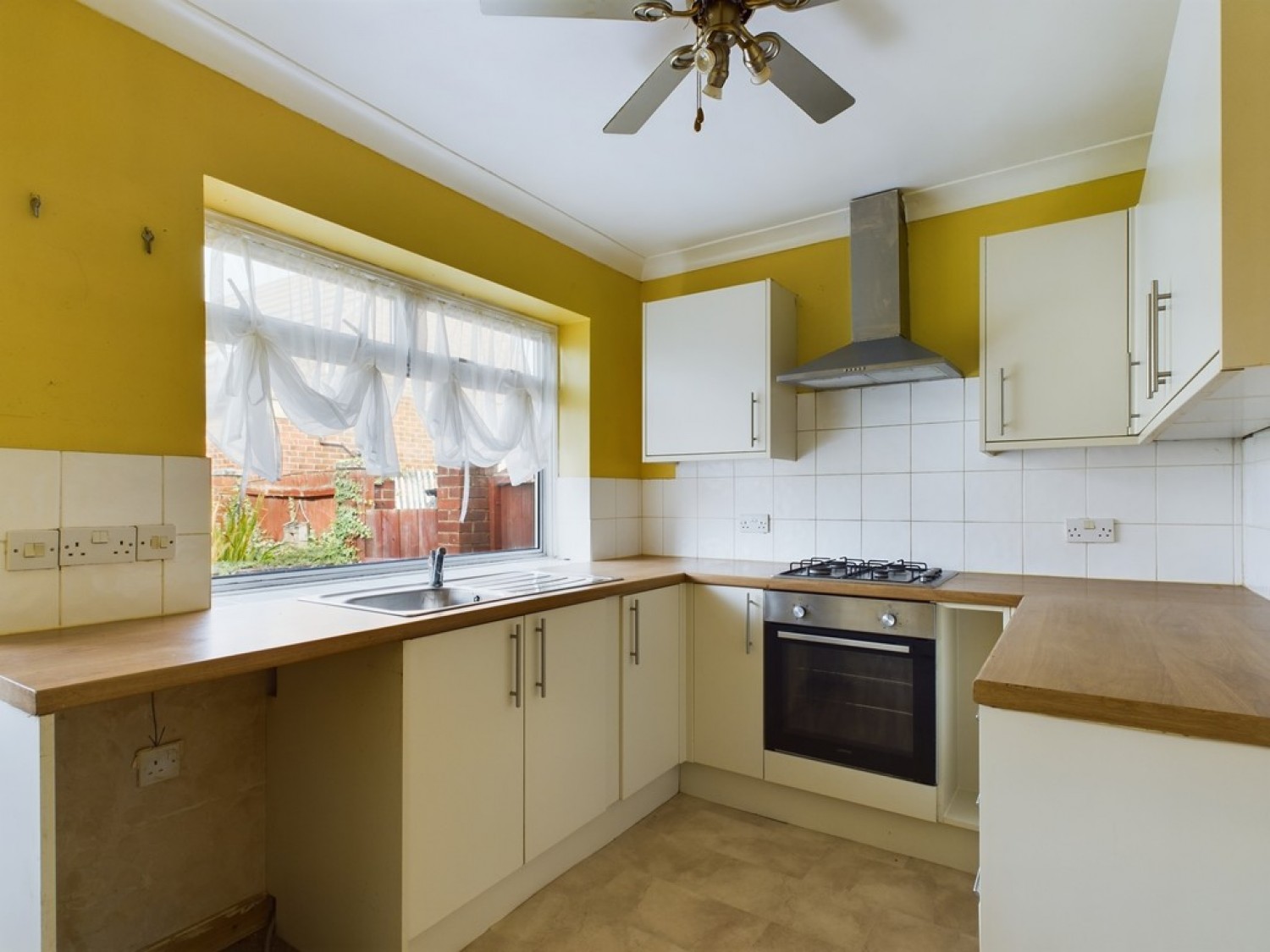 2 bedroom Bungalow for Sale Butcher Street, Thurnscoe