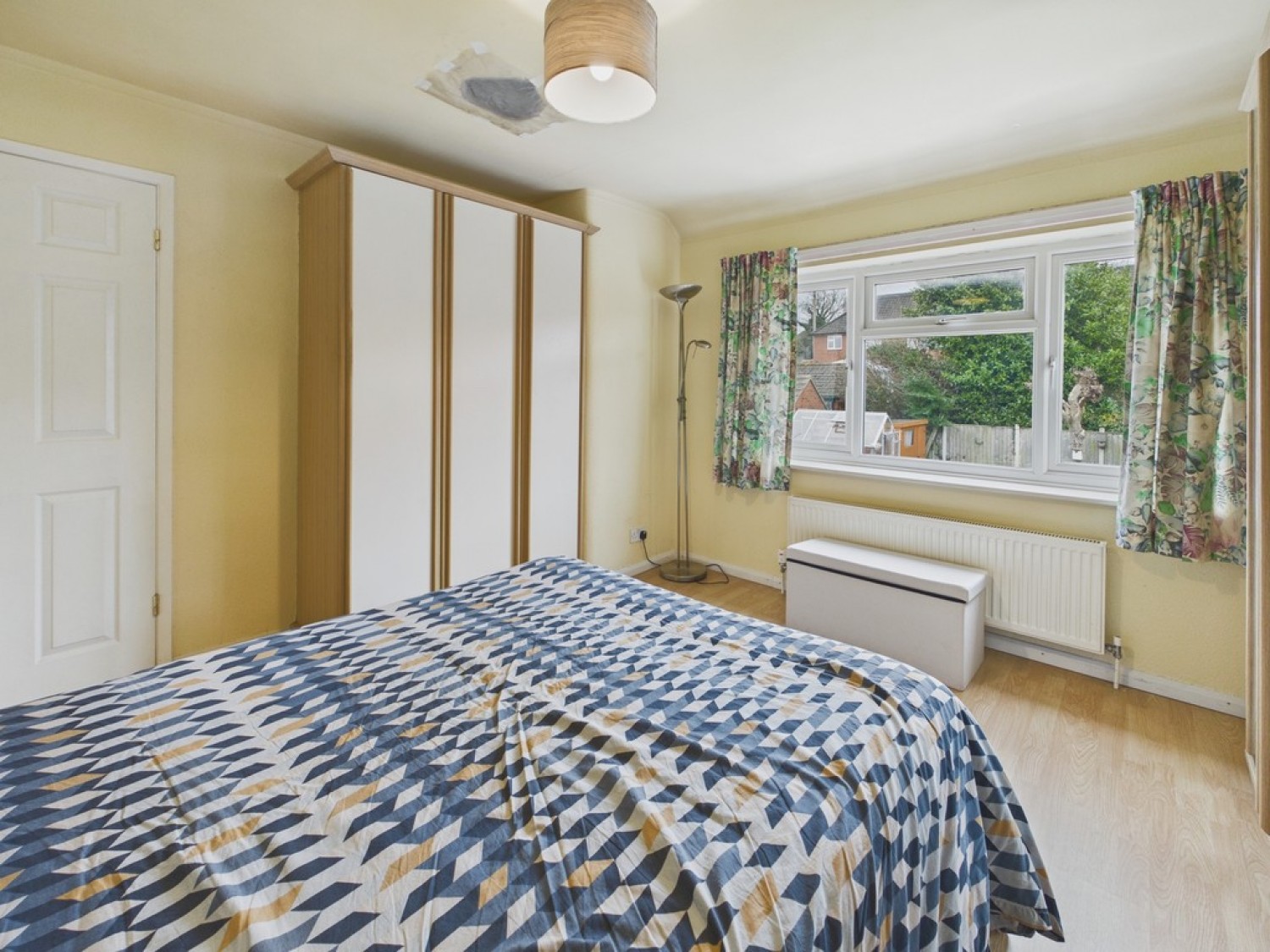 3 bedroom House for Sale Moorland View Road, Walton, Chesterfield