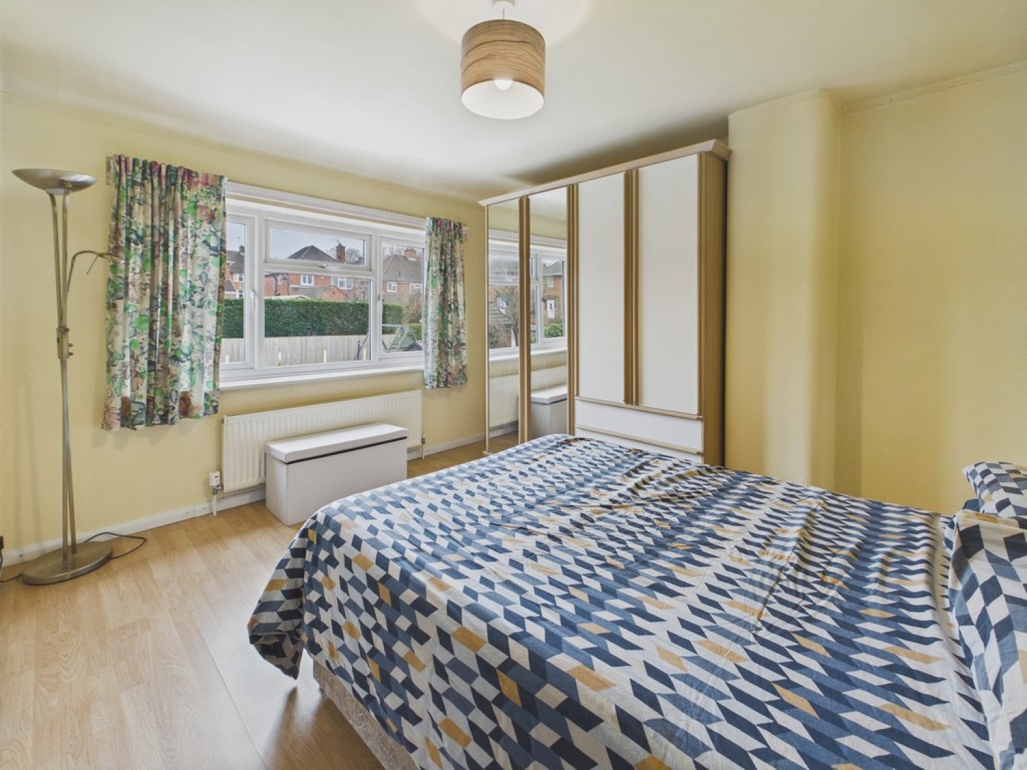 3 bedroom House for Sale Moorland View Road, Walton, Chesterfield