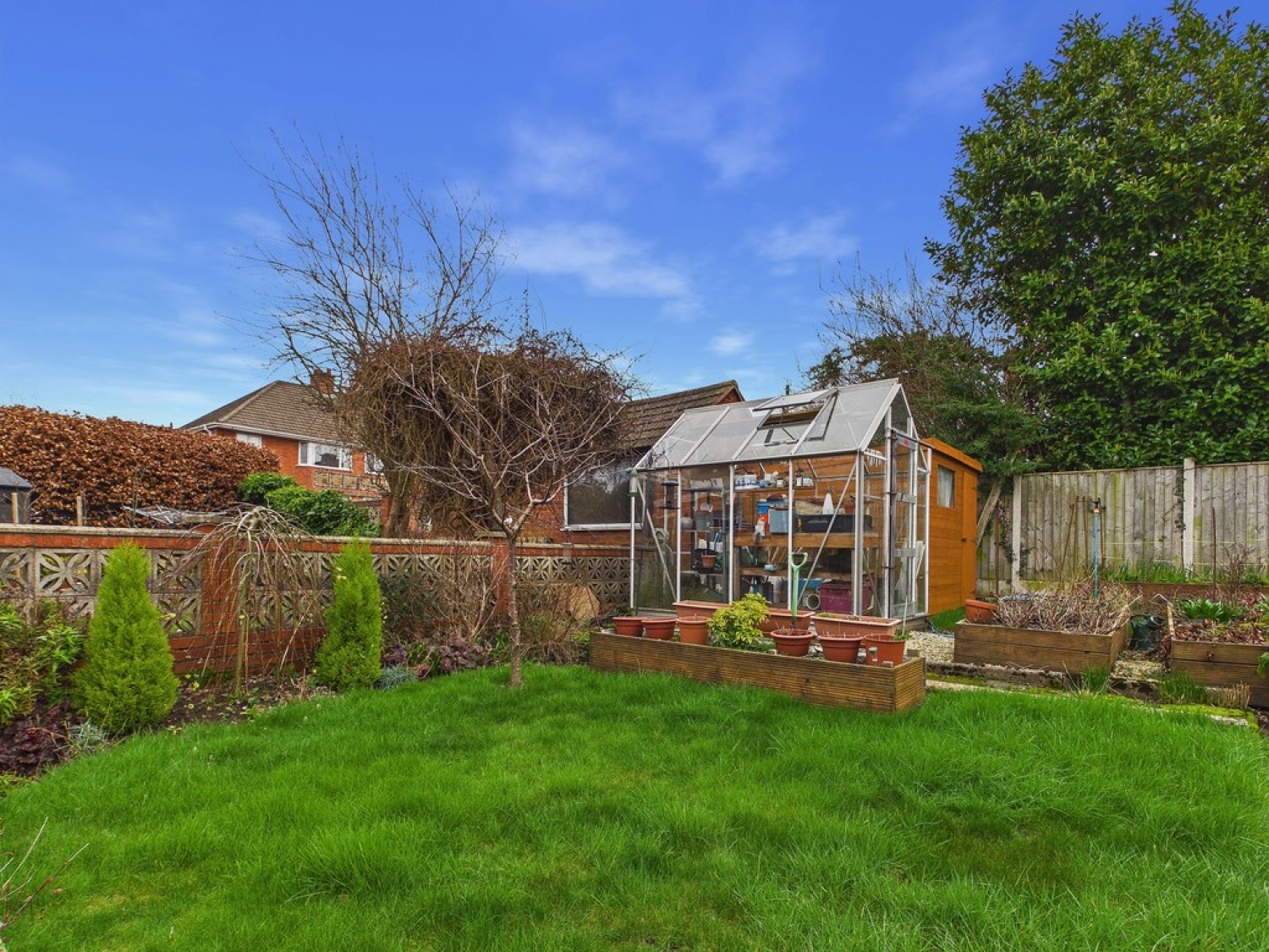 3 bedroom House for Sale Moorland View Road, Walton, Chesterfield