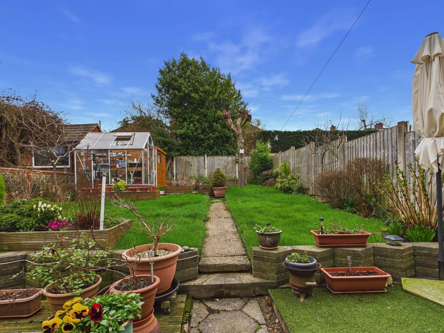 3 bedroom House for Sale Moorland View Road, Walton, Chesterfield