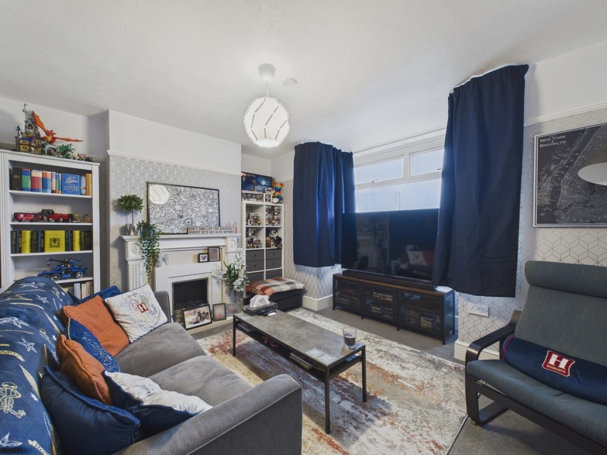 Sandringham Avenue, Whiston