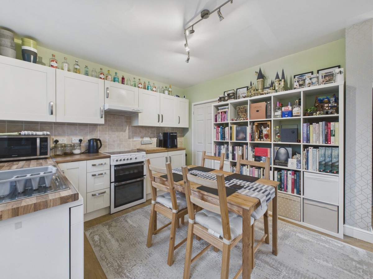 Sandringham Avenue, Whiston