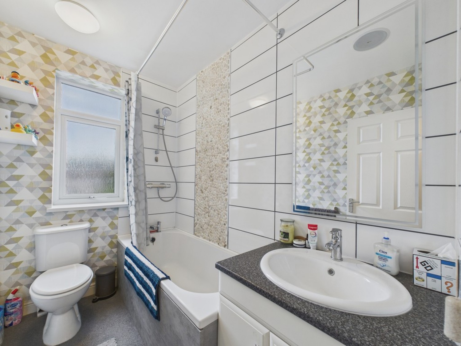 2 bedroom House in Sandringham Avenue, Whiston