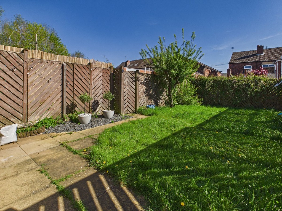 Pen Lane, Danesmoor