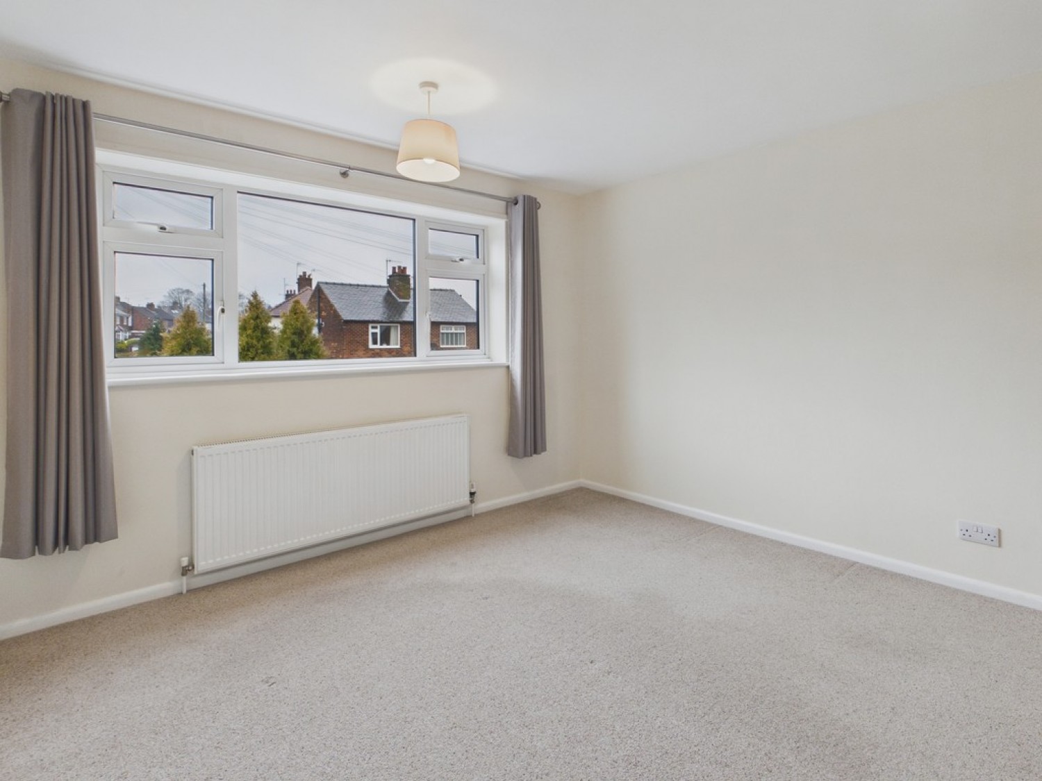 4 bedroom House for Letting Darwin Close, Chesterfield