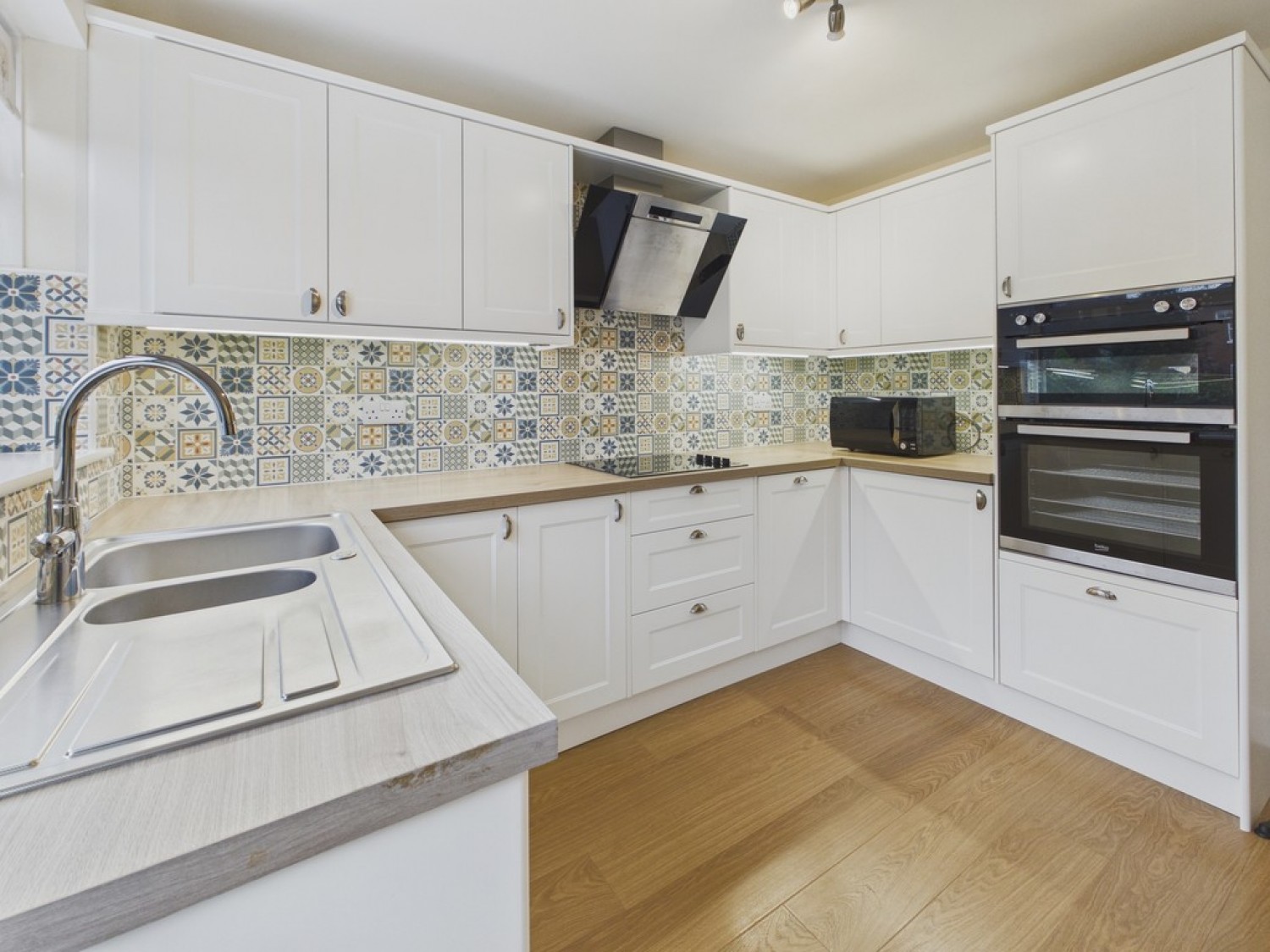 4 bedroom House for Letting Darwin Close, Chesterfield