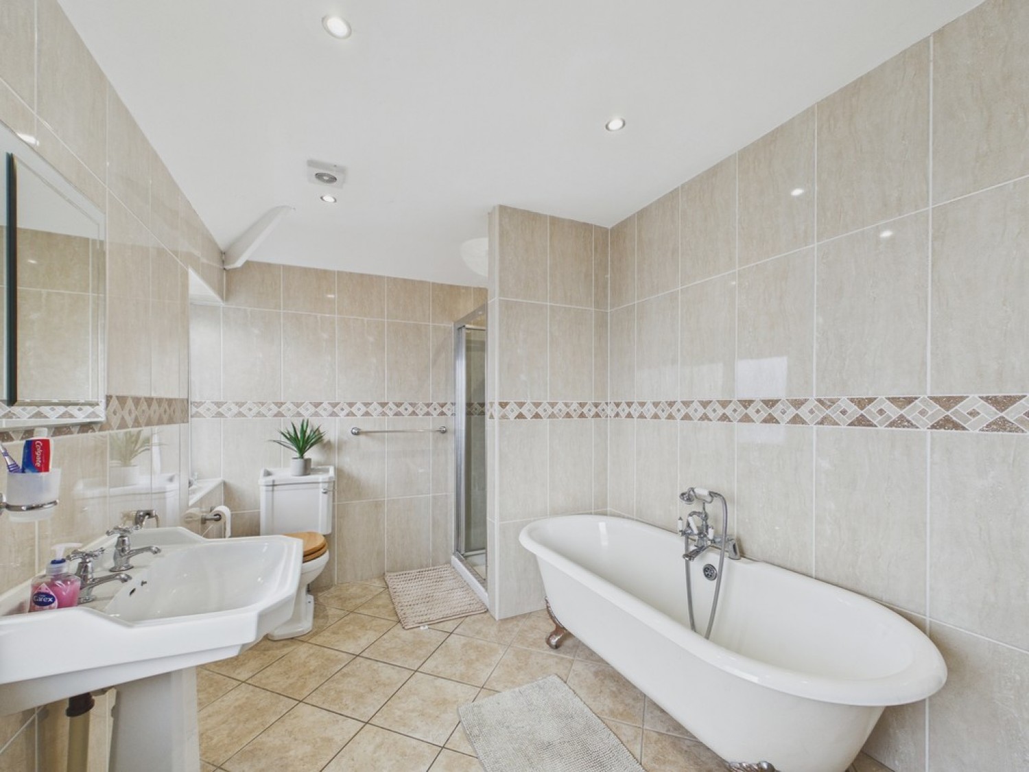 3 bedroom House for Sale Norbriggs Road, Woodthorpe