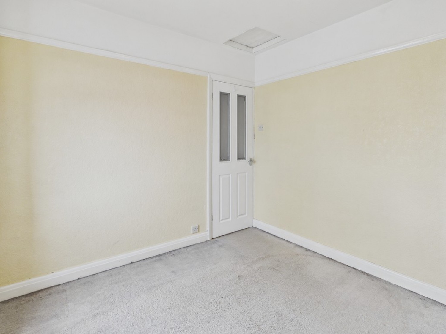 2 bedroom House for Sale Williamthorpe Road, Chesterfield