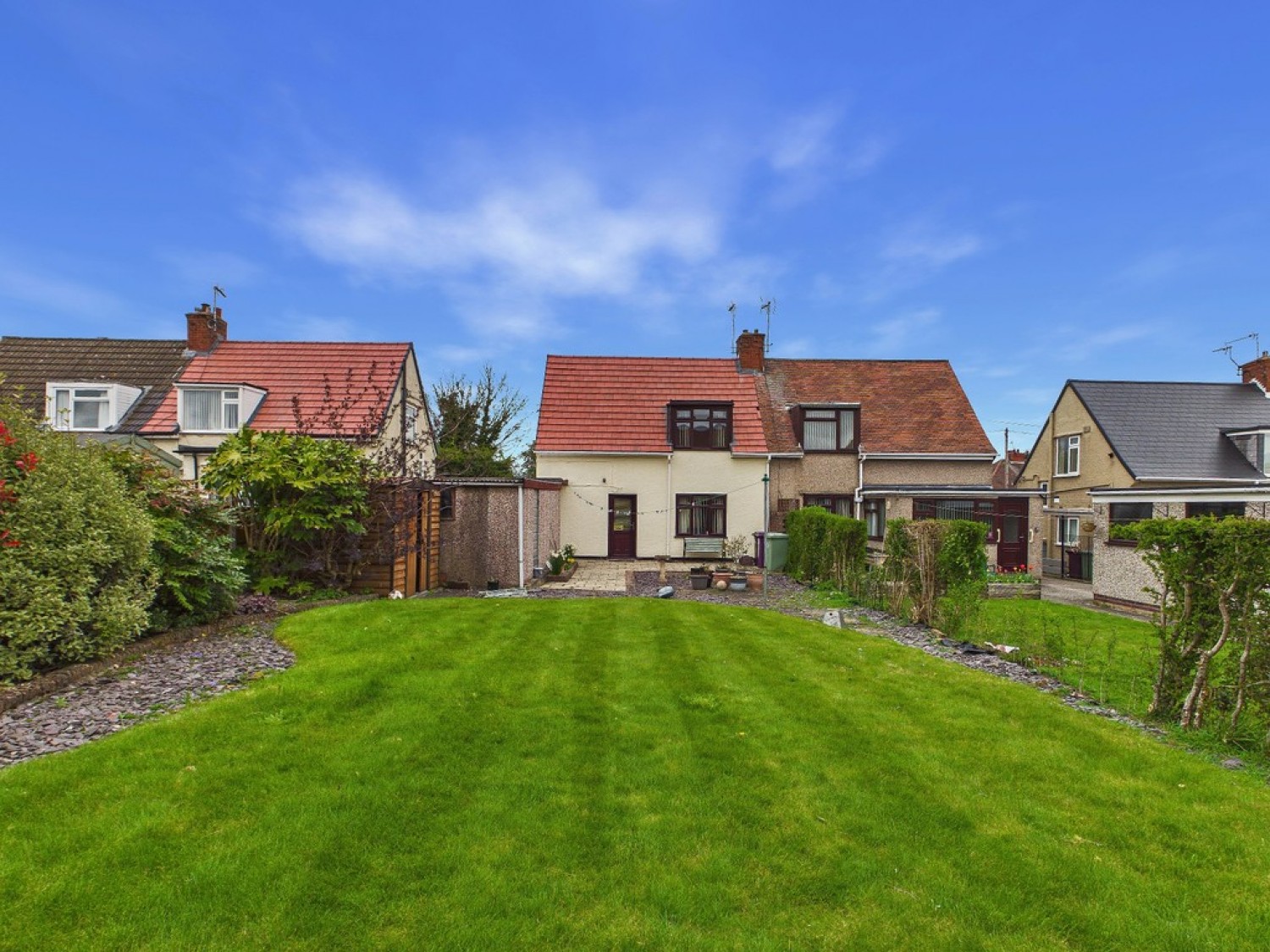 2 bedroom House for Sale Williamthorpe Road, Chesterfield